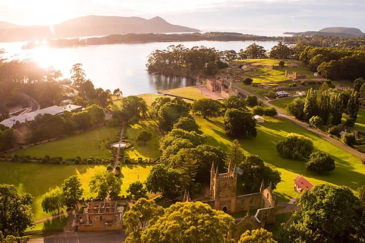 Port Arthur and Tasman Sights with Harbour Cruise