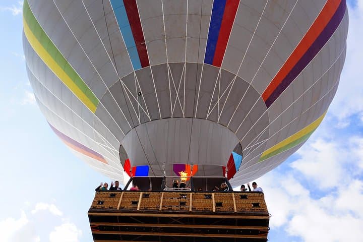 Phoenix area Hot Air Balloon Ride on the Largest Balloon in USA