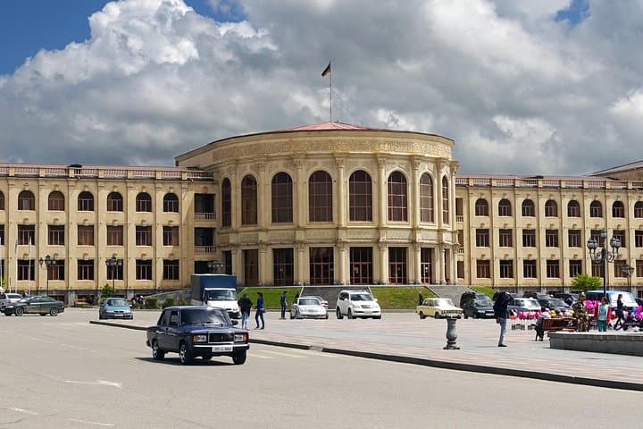 Gyumri-Zvartnots airport transfer