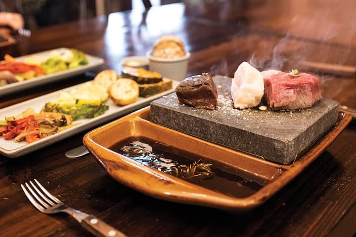 Longreach: Stonegrill Dining Experience