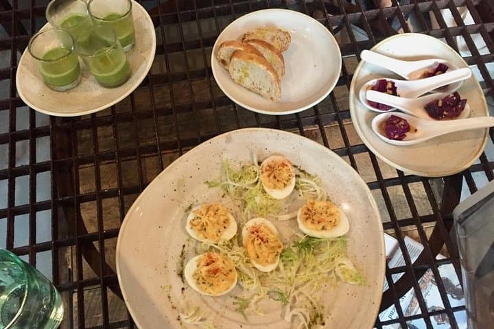 סיור אוכל בשכונת ניו פורט.