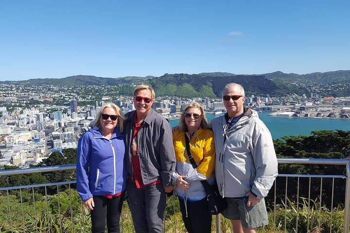 Wellington Cave to Coast Highlights Tour (5 Hours with Lunch)