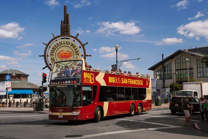 Big Bus SF: Hop-on Hop-off Tour with 17 Stops and Sunset Option