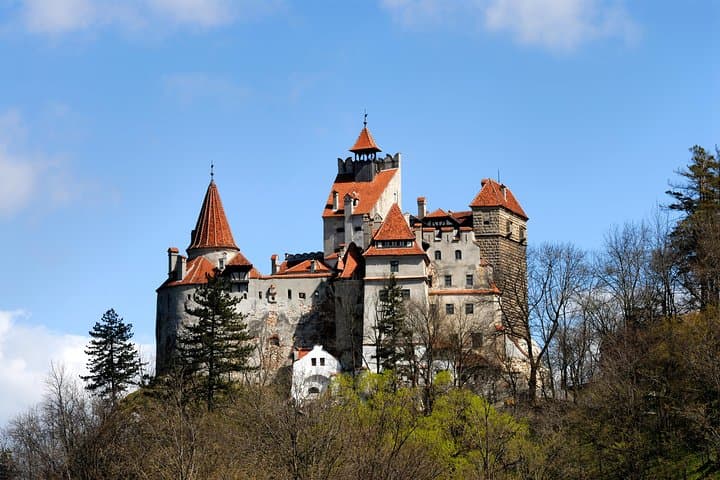 From Brasov: Small-group tour Bran, Rasnov, and Peles Castles