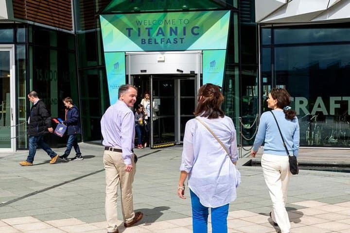 Dublin to Belfast Titanic, Dunluce Castle & Giant's Causeway Tour