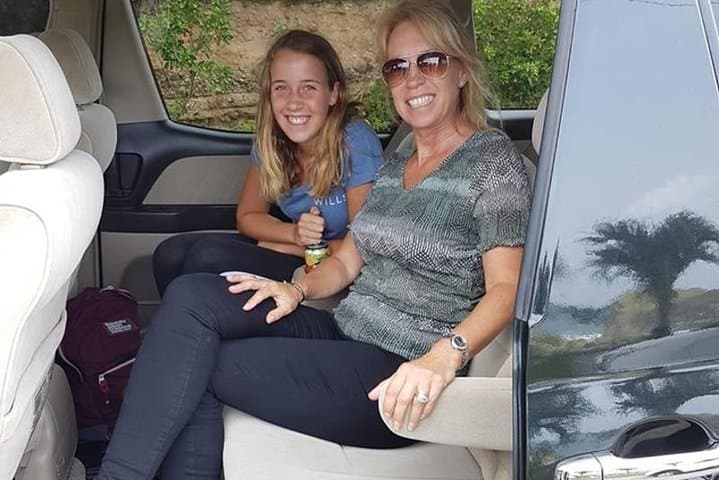 העברת שדה תעופה UVF נסיעה הלוך ושוב