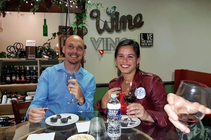 ליל שישי - קוקטיילים ליל תאריך בגריןוויל, קרוליינה הדרומית