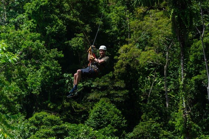 קחו את האדרנלין שלכם למקסימום עם סיור הכבלים שלנו!