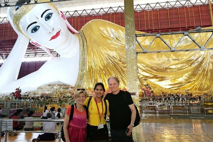 Private Yangon Tour: Circular Train, Walking & Local Food Tasting