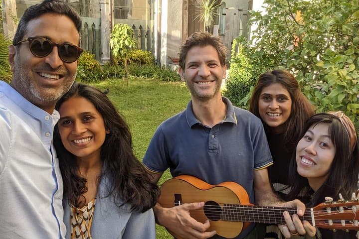 גלה את הסודות של גנואה עם מספר סיפורים!