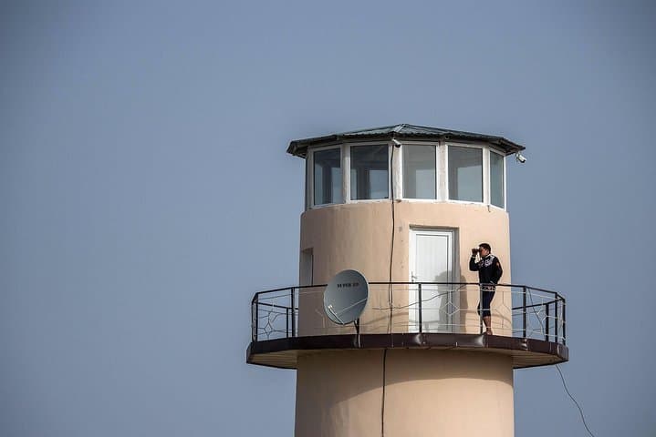 מויןאק - סיור "בית קברות של ספינות" מנוקוס