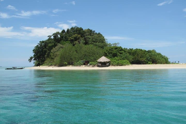 טיול יומי לאי ג'ולי בוי ממרכז בלייר