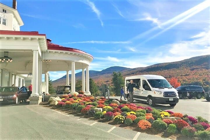 בוסטון לניו המפשייר טיול יומי לצפייה בעלים המהממים של הסתיו בהרי הלבן