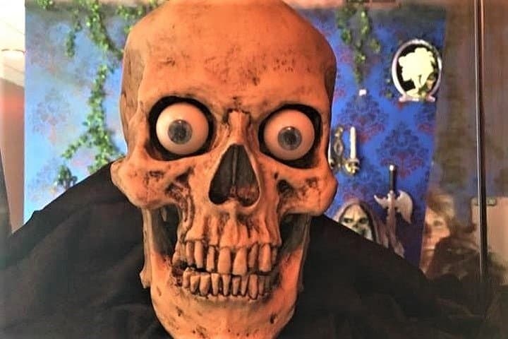 סיור הליכה בהיסטוריה רדופה של רצח ומהומה