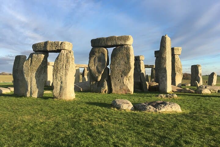 Half-Day Small-Group Tour to Stonehenge from Bath, inc Entry