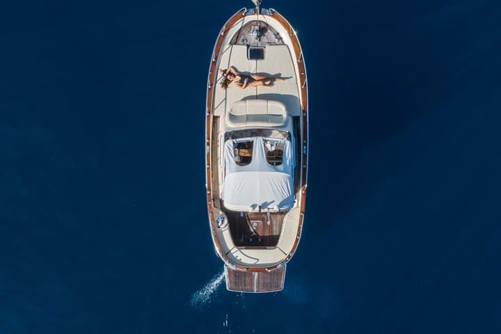 סיור פרטי בסירה בקפרי מסורנטו, קפרי או פוזיטנו