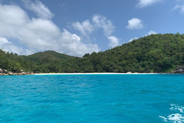 Seychelles Snorkelling, Swimming & BBQ
