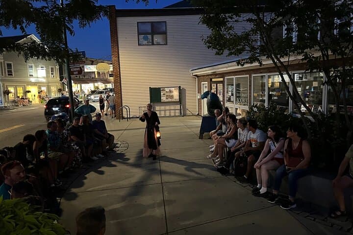 סיבוב רוחות במיסטיק דאונטאון של ולנטיין המדמם שלי