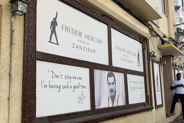 STONE TOWN WALKING TOUR ( Lunch Included ) 