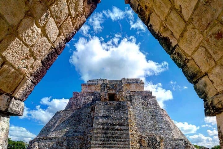 Merida : Guided tour of Uxmal, Kabah and Cenote with Lunch