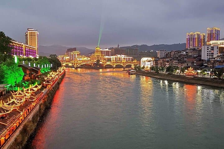 סיור של 7 ימים של מוזיקה ותמונות במחוז ג'ינגפין מגויאנג.