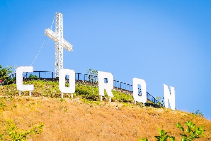 סיור בעיר קורון עם מעיינות החמים מקווינט