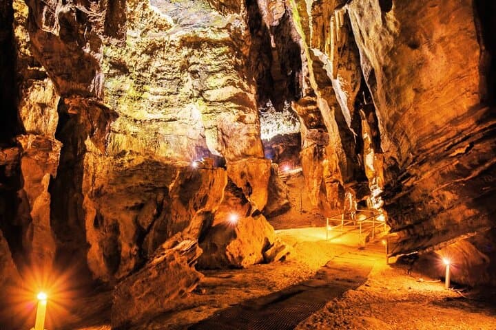 Cradle of Humankind Tour:Sterkfontein Caves & Maropeng Experience