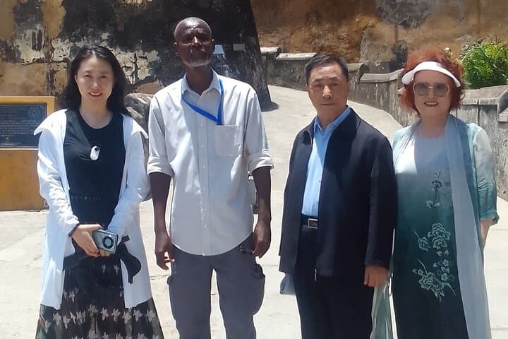 ביקור במבצר ישו ובקר העתיקה של מומבסה.