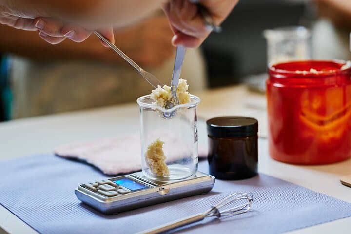 Organic Cosmetics Manufacturing Workshop around Nîmes & Arles