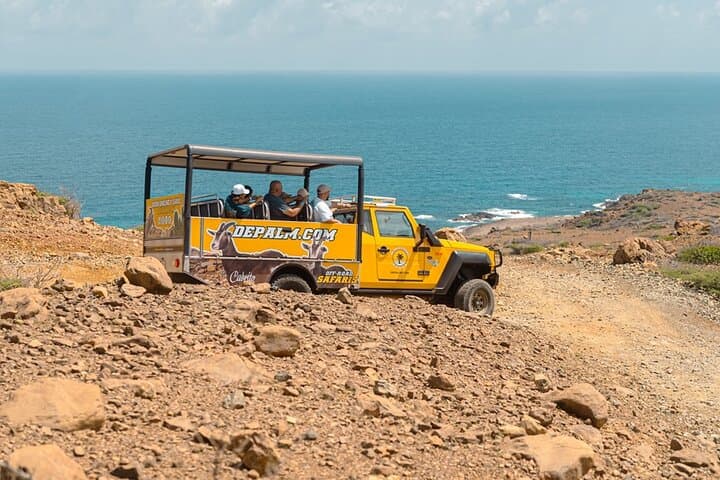 Aruba Off Road Safari Tour to Natural Pool 