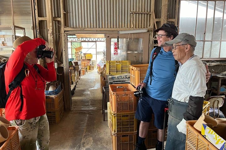 הפכו לתושבים מקומיים! סיור רגלי באומניות, מלאכות ותרבות האונסן