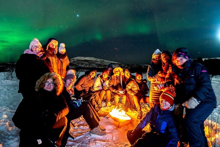 Tromso Aurora Chase by Minibus with Thermal Suit, Snack and Photo