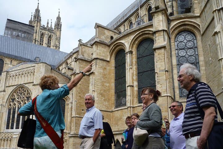 סיור מודרך פרטי בעיר קנטרברי ובקתדרלה