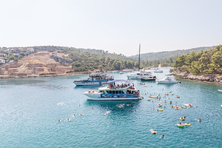 Blue Lagoon & 3 Islands Cruise with Lunch from Split