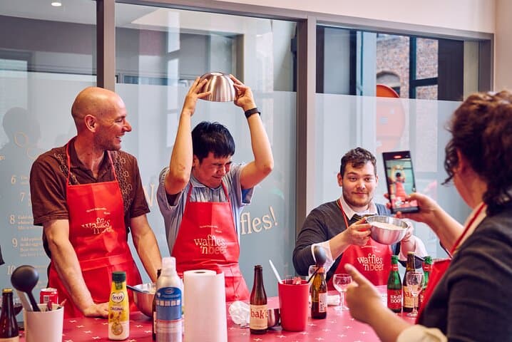 סדנת הוו waffles ובירה במרכז גנט