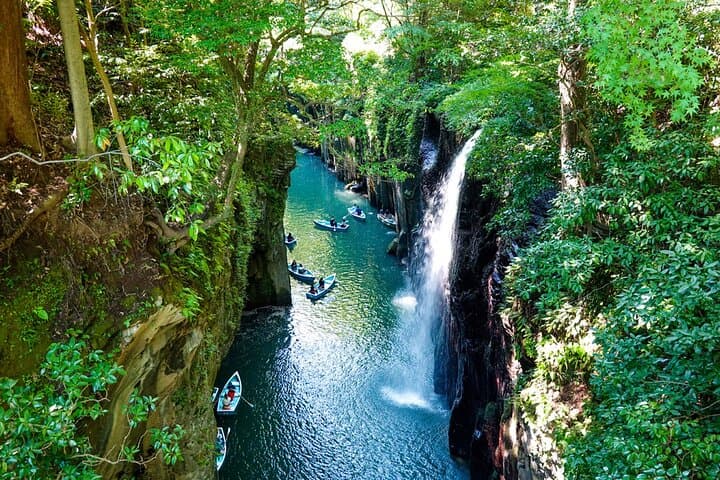 From Fukuoka: Miyazaki, Takachiho Gorge And Shrine Day Tour