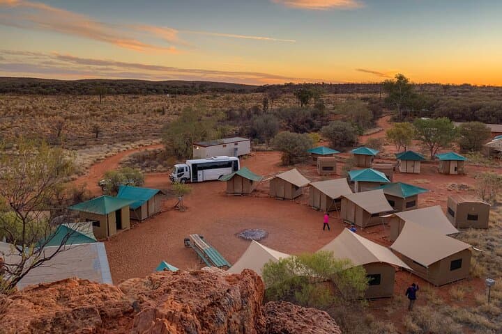 הרפתקת קמפינג של 3 לילות באולורו, קאתה ג'וטה וקניון קינגס
