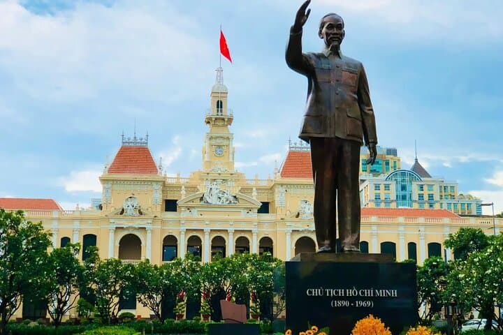 טיול חוף לעיר סייגון יום מלא מנמל פו מיי