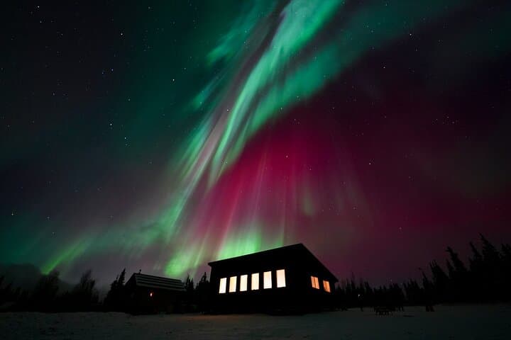 Mountaintop 360° Best Alaskan Cabin with Photography @Aurora Camp