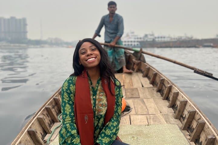 סיור יום אותנטי בדאקא הישנה עם ביקור במספנה