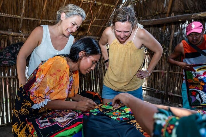 יום מלא ב-4 מקומות מדהימים בסן בלאס - תרבות וחוף