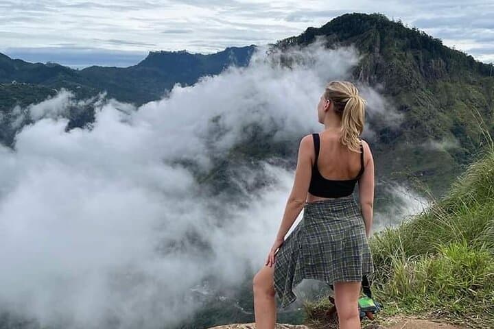 Sigiriya, Kandy to Ella TRain Ride plus Up Country TEA[B&B Basis]