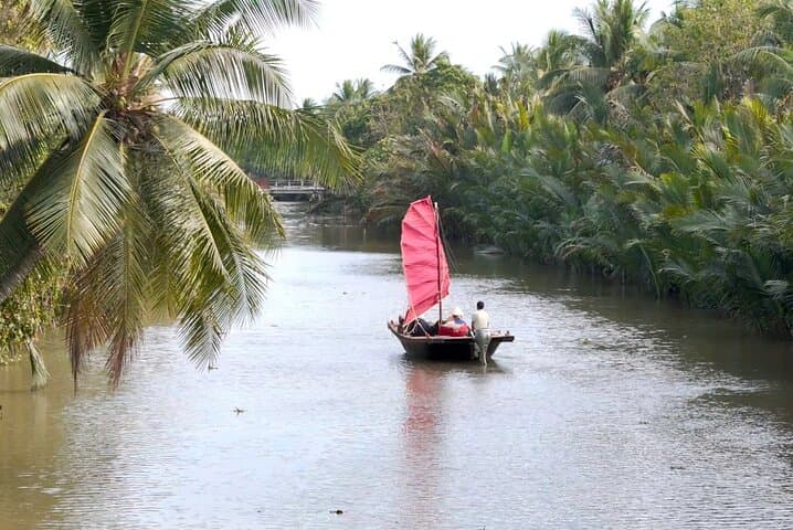 Mekong River Relaxing Sail boat cruise to Coconut Canals (1.5HRS)