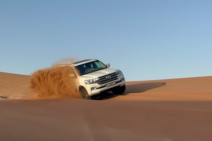 Vip Desert Safari Dubai With BBQ Buffet Dinner
