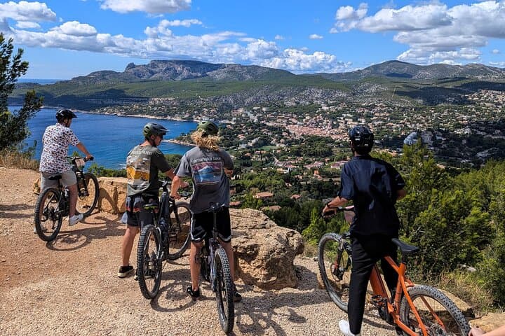 Electric Mountain Bike Rental with Virtual Guide in Cassis