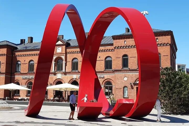 סיור הליכה עצמאי עם אודיו במאלמו הקוסמופוליטית בחצי יום