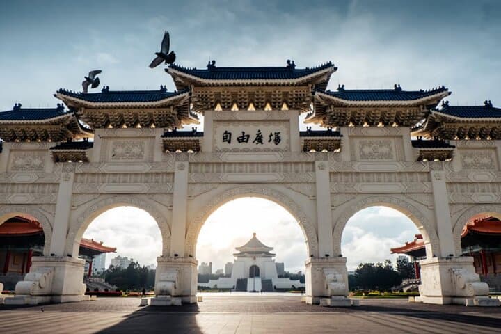 סיור פרטי מותאם אישית בעיר תל אביב של יום מלא