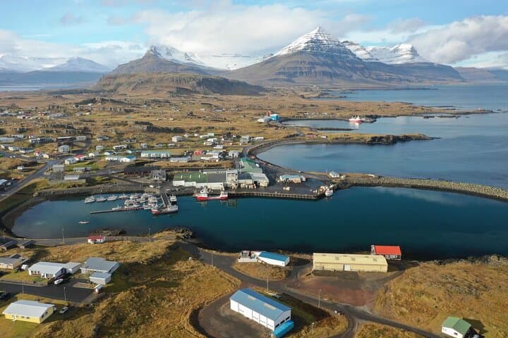 סיור קבוצתי משותף בלגונת הקרח מיוקולסárlון מדיג'ופיוור