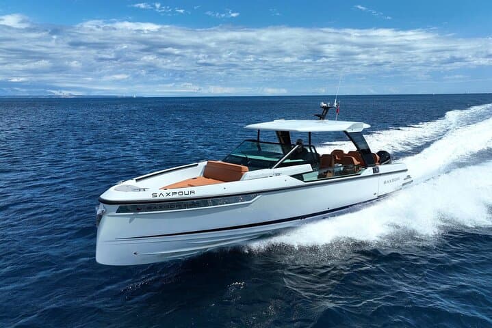 סיור של יום שלם באיוס, קיקלדים.