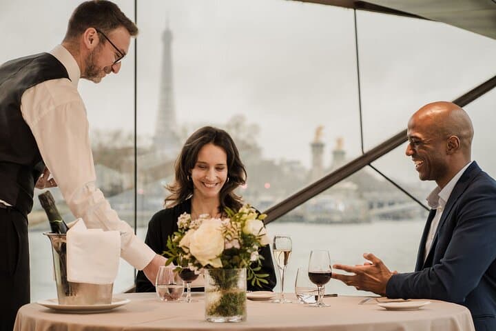 Bateaux Mouches Dinner Cruise on the Seine River in Paris